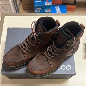 Ecco Track 25 Bison Leather Ankle Boots with Comfort Sole